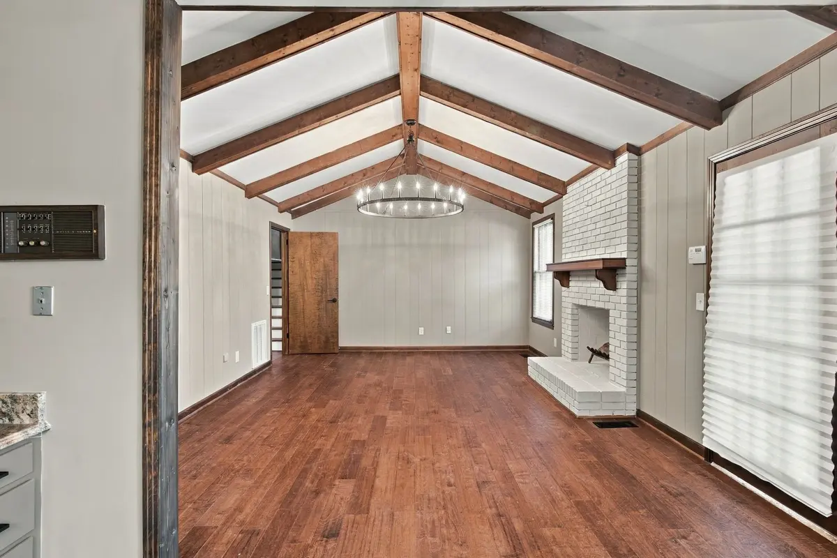 633 Dutchmans Dr, Hermitage, TN 37076