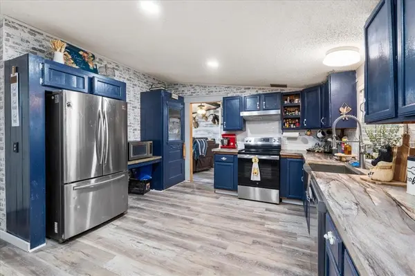 2093 Fm 1182, Ennis, TX 75119