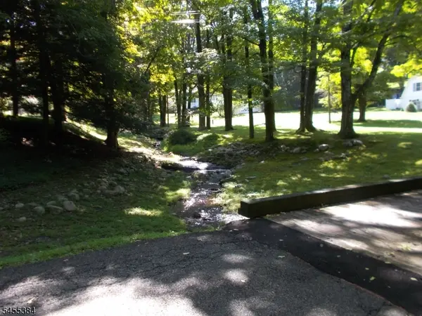 2 Millbrook Stillwater Rd, Hardwick Twp., NJ 07825