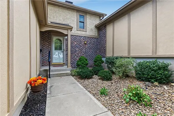 9623 Reeder ST, Overland Park, KS 66214