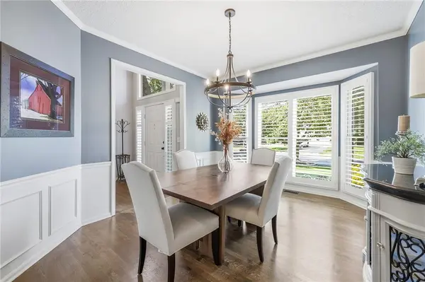 12133 Craig ST, Overland Park, KS 66213