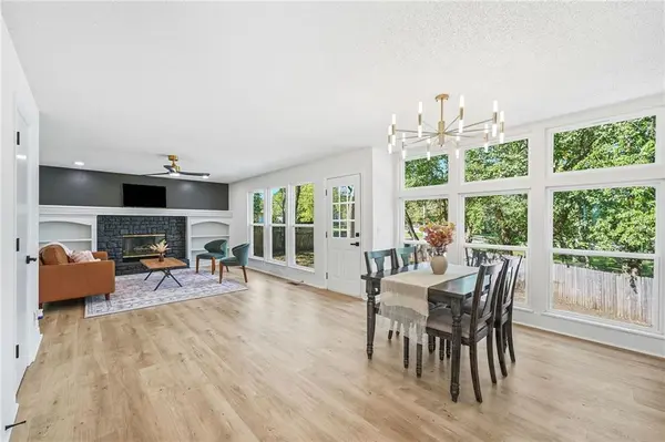 1436 N Anne Shirley DR, Olathe, KS 66061