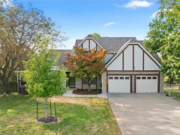 1320 S 105th ST, Edwardsville, KS 66111