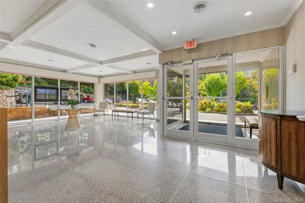 72 Pondfield RD #4C, Bronxville, NY 10708