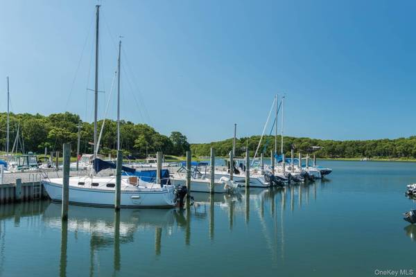 104 Rutland RD, East Hampton, NY 11937
