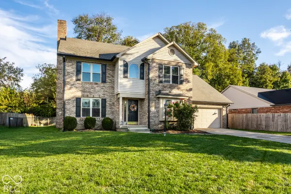 5318 Lacy WAY, Greenwood, IN 46142