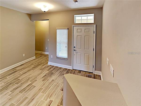 30057 SOUTHWELL LN, Wesley Chapel, FL 33543