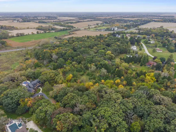 3N058 Campton Wood DR, Campton Hills, IL 60119