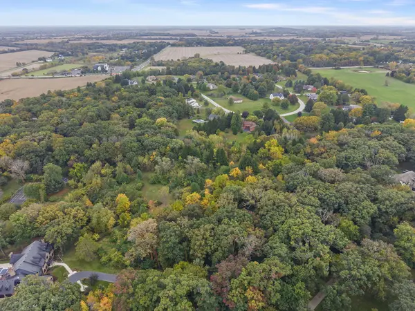3N058 Campton Wood DR, Campton Hills, IL 60119