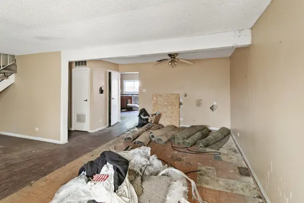 1235 San Simeon DR #1235, Hanover Park, IL 60133