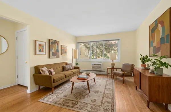 7315 N Oakley AVE #2A, Chicago, IL 60645