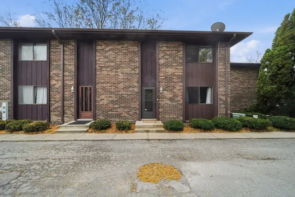 15804 Laramie AVE #5, Oak Forest, IL 60452