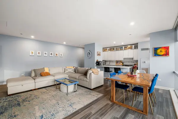 8 E Randolph ST #1605, Chicago, IL 60601