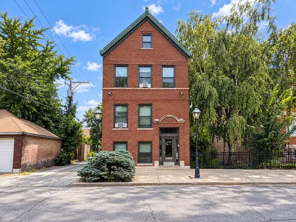 942 W 34th ST, Chicago, IL 60608