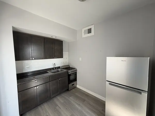 6930 N Greenview AVE #708, Chicago, IL 60626