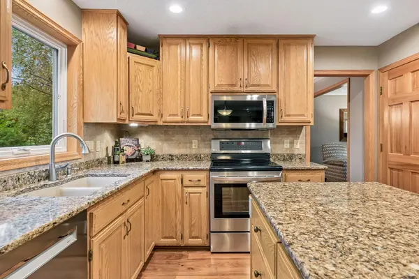 1440 Clippership Bay, Woodbury, MN 55125