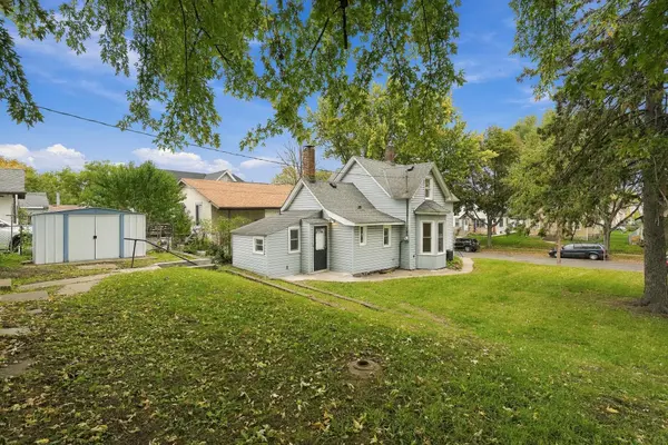 1087 Matilda ST, Saint Paul, MN 55117
