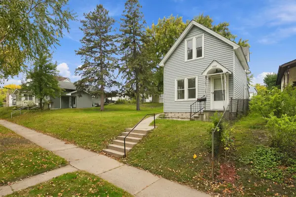 1087 Matilda ST, Saint Paul, MN 55117
