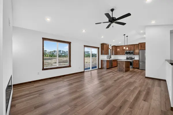30476 138th ST NW, Princeton, MN 55371