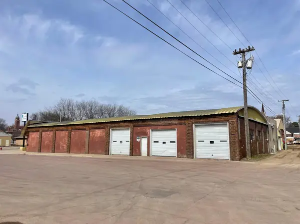 101 N Cass AVE, Springfield, MN 56087