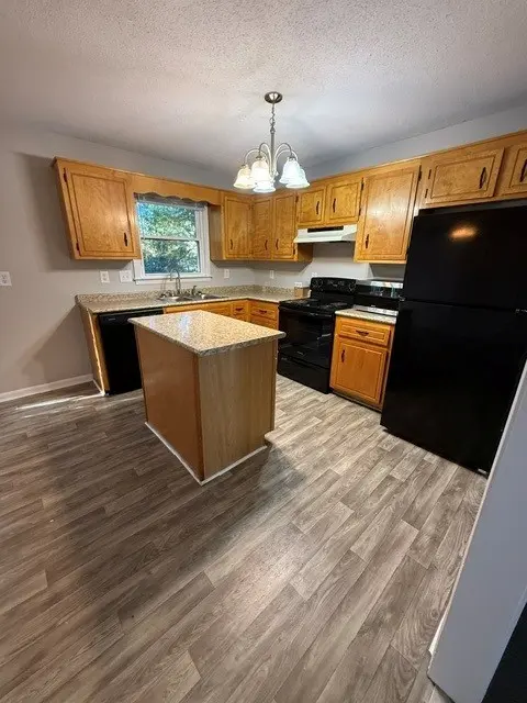 220 Mill Creek Rd, Clarksville, TN 37042
