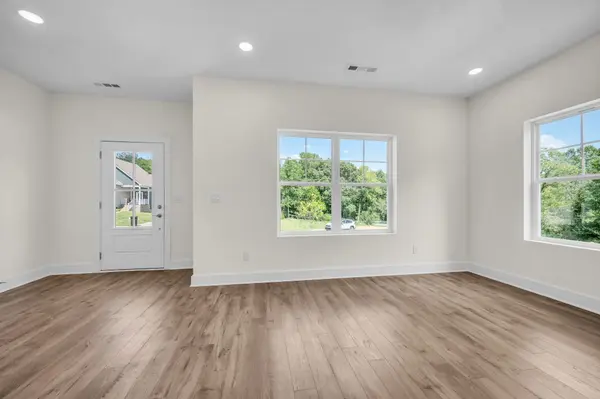 1026 Sycamore Ridge #E, Burns, TN 37029