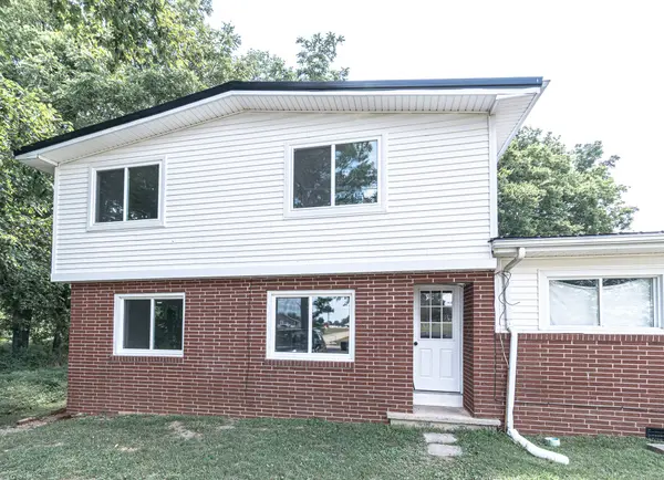 150 Pembroke Oak Grove Rd #1, Oak Grove, KY 42262