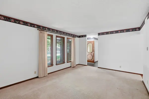 815 N Toh N Hah Trail, Wichita, KS 67212