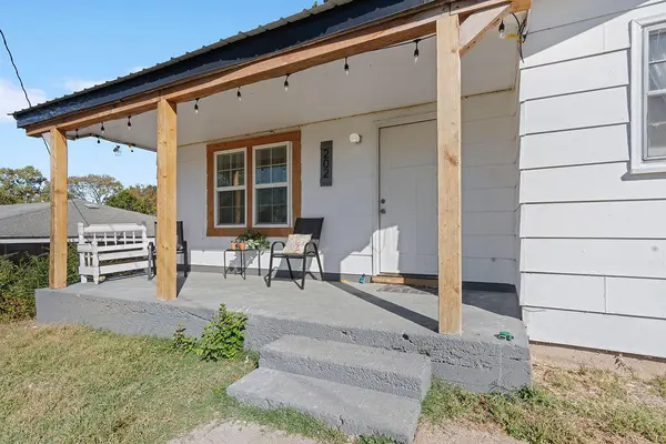 202 E Grand AVE, Ava, MO 65608
