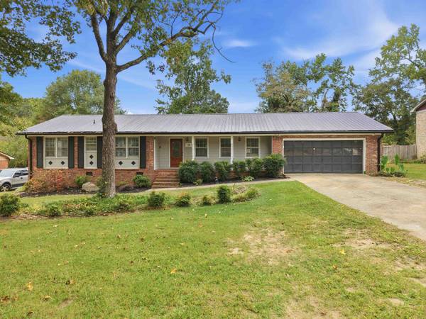 14 Heathwood CIR, Taylors, SC 29687
