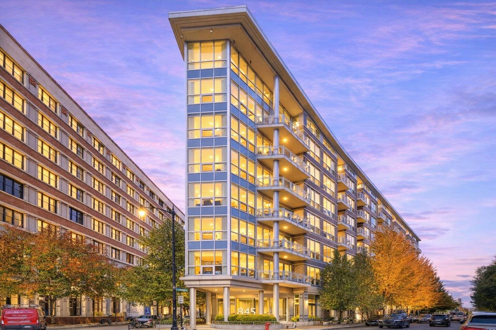 845 N KINGSBURY ST #209, Chicago, IL 60610