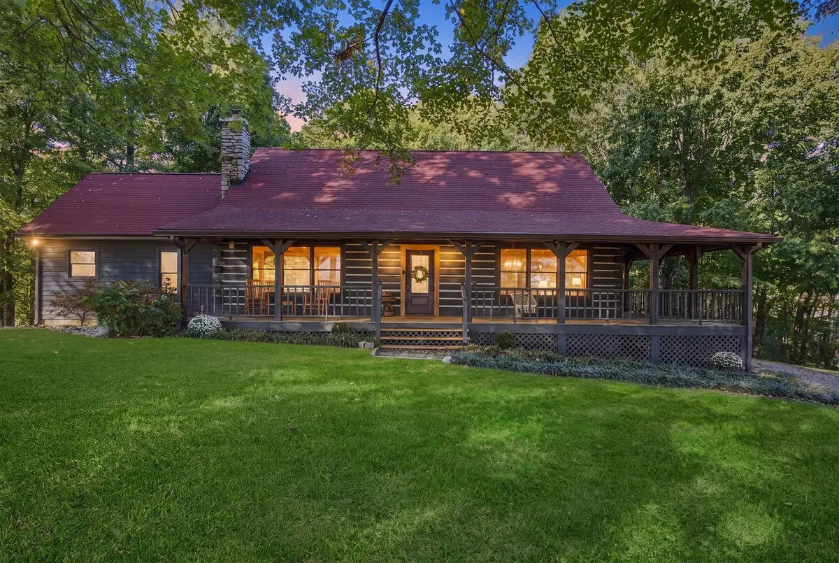 3933 Edd Ross Rd, Cedar Hill, TN 37032