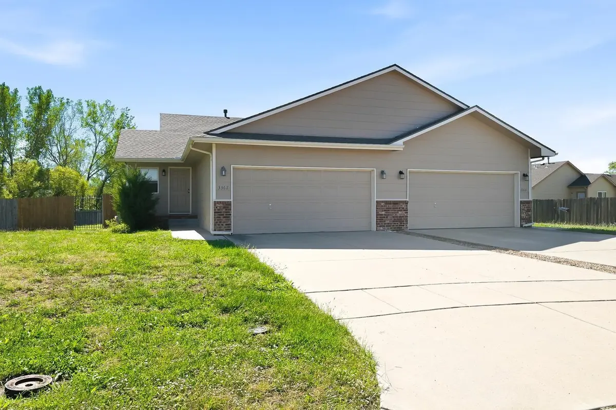 3360 N Governeour Cir, Wichita, KS 67226