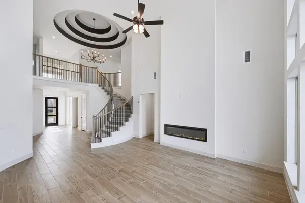 101 Leon LOOP, Liberty Hill, TX 78642