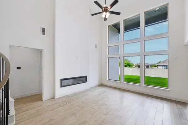 101 Leon LOOP, Liberty Hill, TX 78642