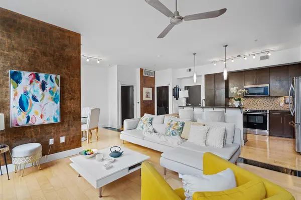 1320 Robert Browning ST #305, Austin, TX 78723