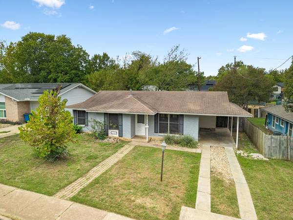 2700 E East Side DR, Austin, TX 78704