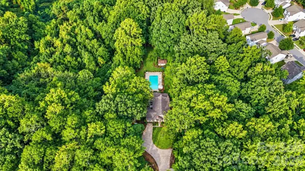 1572 Monument AVE, Gastonia, NC 28052