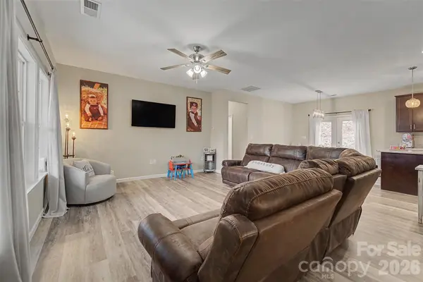 201 Woodhaven EST, Sylva, NC 28779