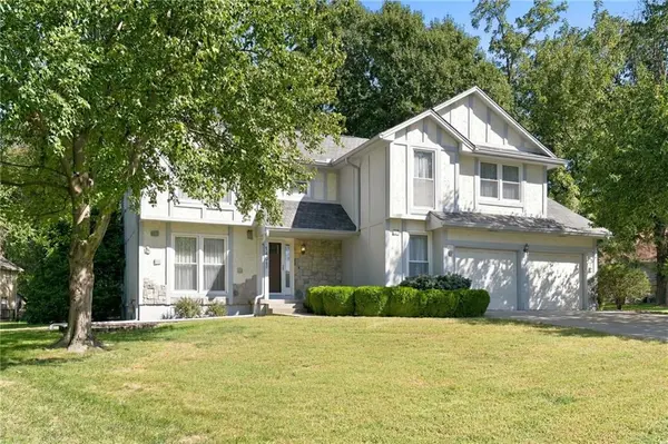1401 Fox Ridge DR, Blue Springs, MO 64015