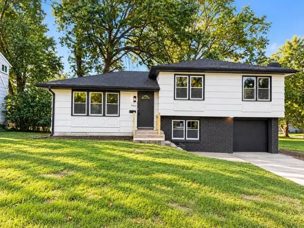 7503 E 93rd ST, Kansas City, MO 64138