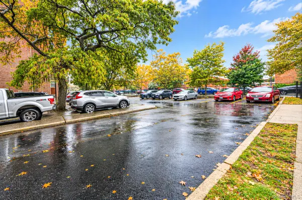 400 Cozine AVE #1J, Brooklyn, NY 11207