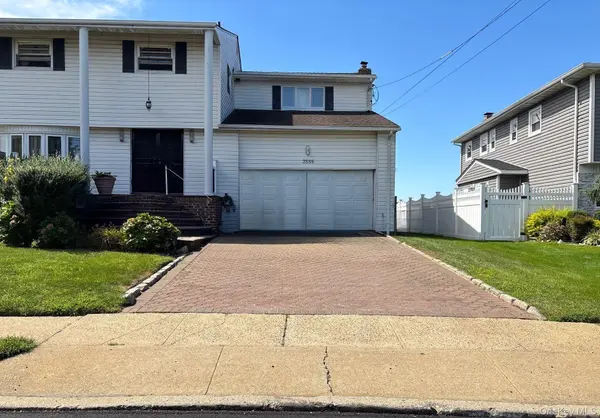 3588 Bertha DR, Baldwin, NY 11510