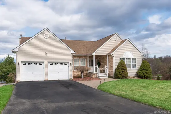 8 White Birch WAY, Wappingers Falls, NY 12590