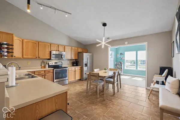5701 Suffolk DR, Plainfield, IN 46168