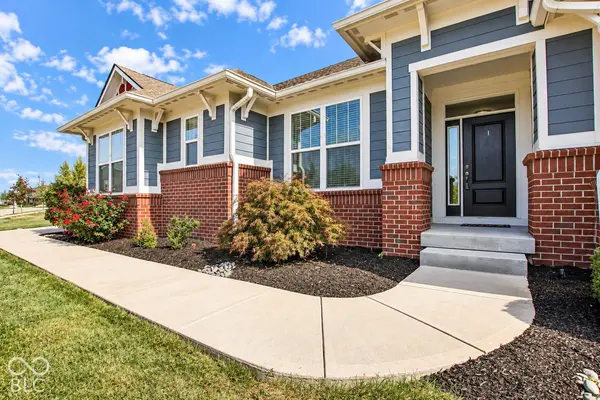 2475 Stonehaven WAY, Avon, IN 46123