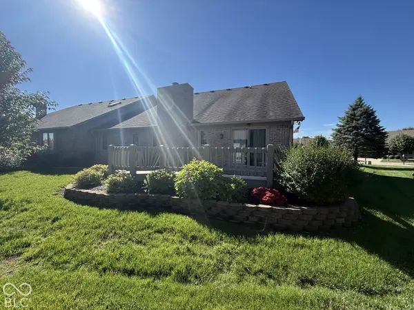 670 Brook DR, Greenwood, IN 46143