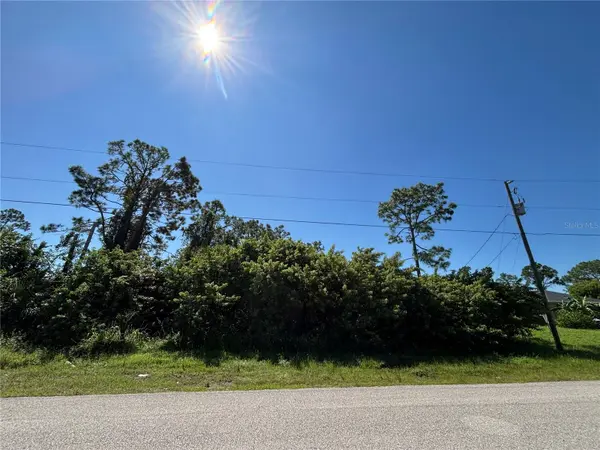 WENONA DR, North Port, FL 34288