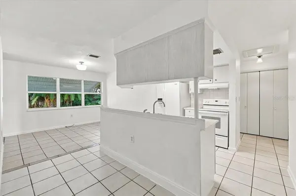 422 DUCHESS DR, Lakeland, FL 33803