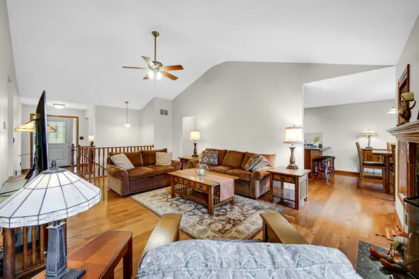 9207 Morse Place, Crown Point, IN 46307
